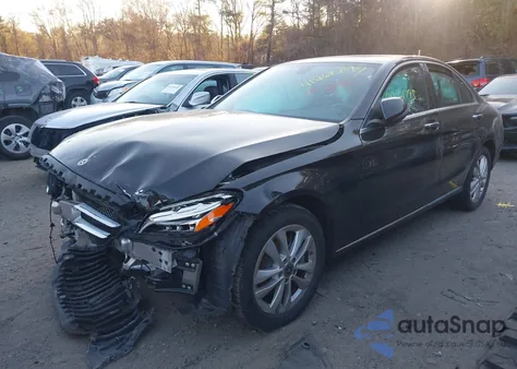 2019 Mercedes-Benz C 300 4Matic z USA, uszkodzony, nr VIN WDDWF8EB2KR484680